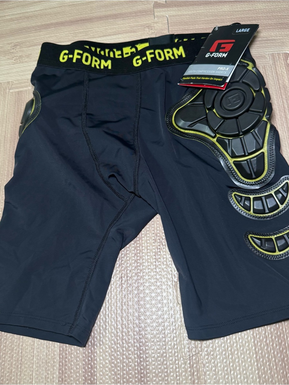 G-Form Youth Large Padded Compression Shorts Hip Thigh Protection-New